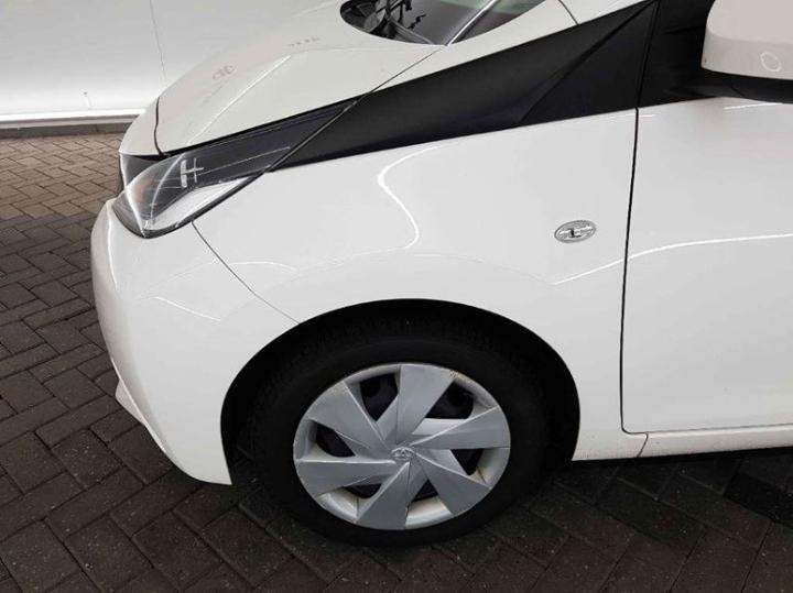 Photo 17 VIN: JTDKGNECX0N075117 - TOYOTA AYGO 