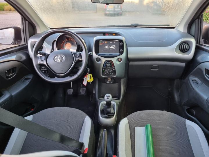 Photo 6 VIN: JTDKGNECX0N143870 - TOYOTA AYGO 