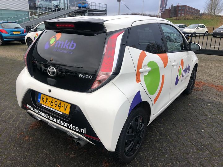 Photo 3 VIN: JTDKGNECX0N168798 - TOYOTA AYGO 