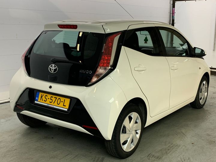 Photo 3 VIN: JTDKGNECX0N202240 - TOYOTA AYGO 