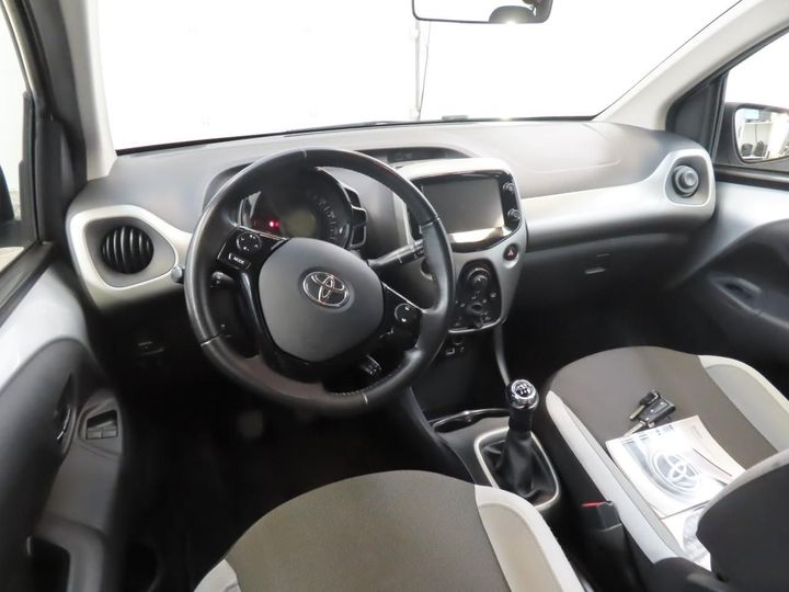 Photo 3 VIN: JTDKGNECX0N206353 - TOYOTA AYGO 