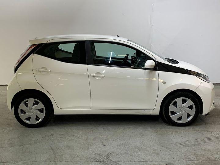 Photo 14 VIN: JTDKGNECX0N208605 - TOYOTA AYGO 