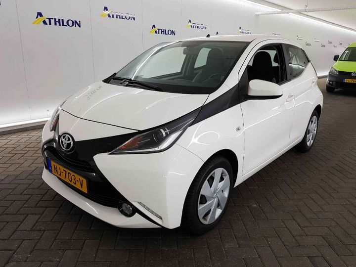 Photo 0 VIN: JTDKGNECX0N217739 - TOYOTA AYGO 