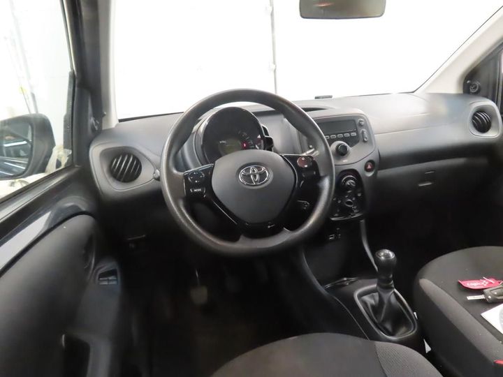 Photo 3 VIN: JTDKGNECX0N236288 - TOYOTA AYGO 