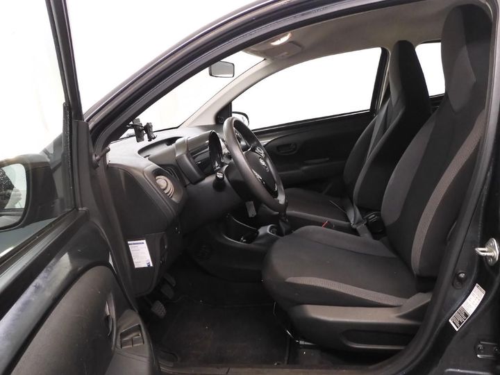 Photo 5 VIN: JTDKGNECX0N256346 - TOYOTA AYGO 