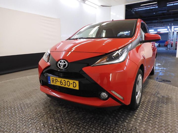 Photo 0 VIN: JTDKGNECX0N300460 - TOYOTA AYGO 