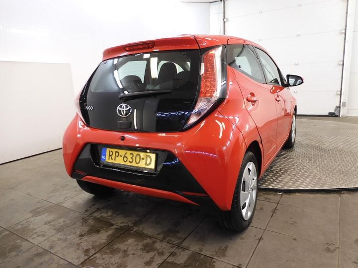 Photo 2 VIN: JTDKGNECX0N300460 - TOYOTA AYGO 