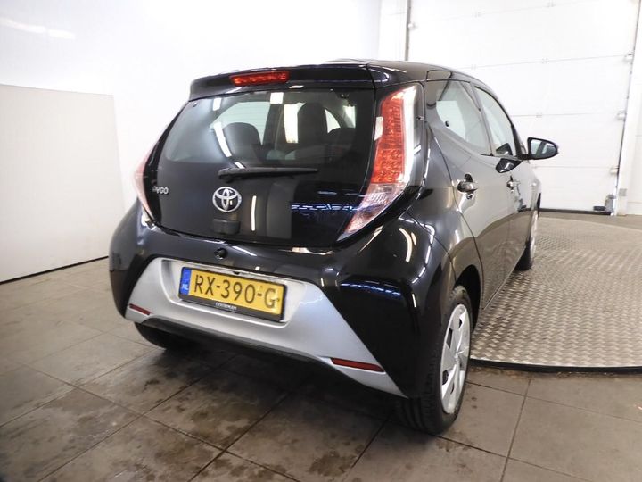 Photo 2 VIN: JTDKGNECX0N302306 - TOYOTA AYGO 