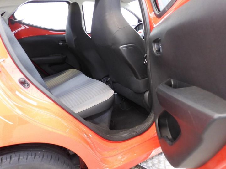 Photo 17 VIN: JTDKGNECX0N358844 - TOYOTA AYGO 