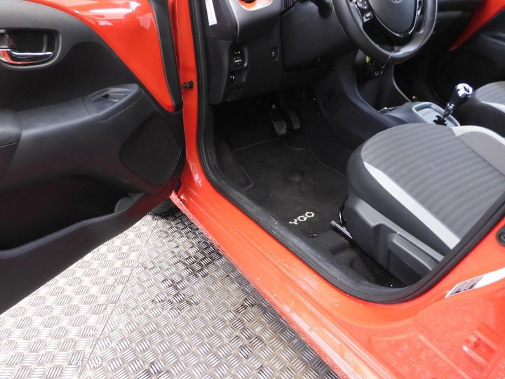 Photo 29 VIN: JTDKGNECX0N358844 - TOYOTA AYGO 