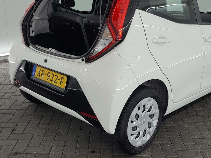 Photo 19 VIN: JTDKGNECX0N386093 - TOYOTA AYGO 