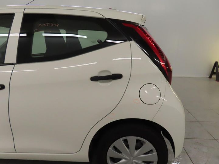 Photo 16 VIN: JTDKGNECX0N445336 - TOYOTA AYGO 