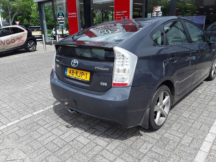 Photo 3 VIN: JTDKN36U305077180 - TOYOTA PRIUS 