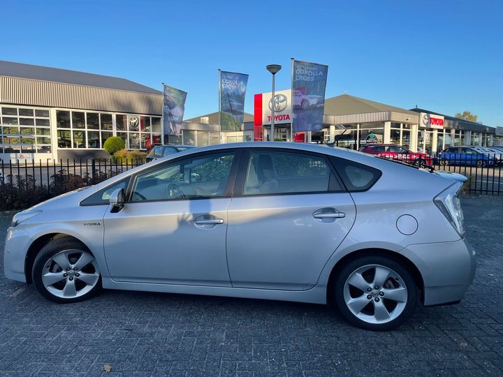 Photo 9 VIN: JTDKN36U501141095 - TOYOTA PRIUS 