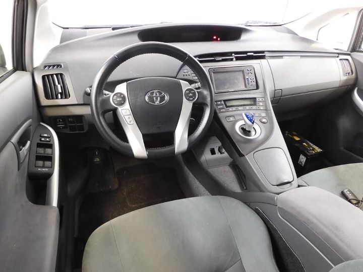 Photo 9 VIN: JTDKN36U901479079 - TOYOTA PRIUS 