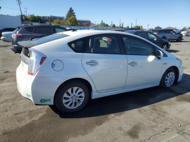 Photo 2 VIN: JTDKN3DP0D3046600 - TOYOTA PRIUS PLUG 