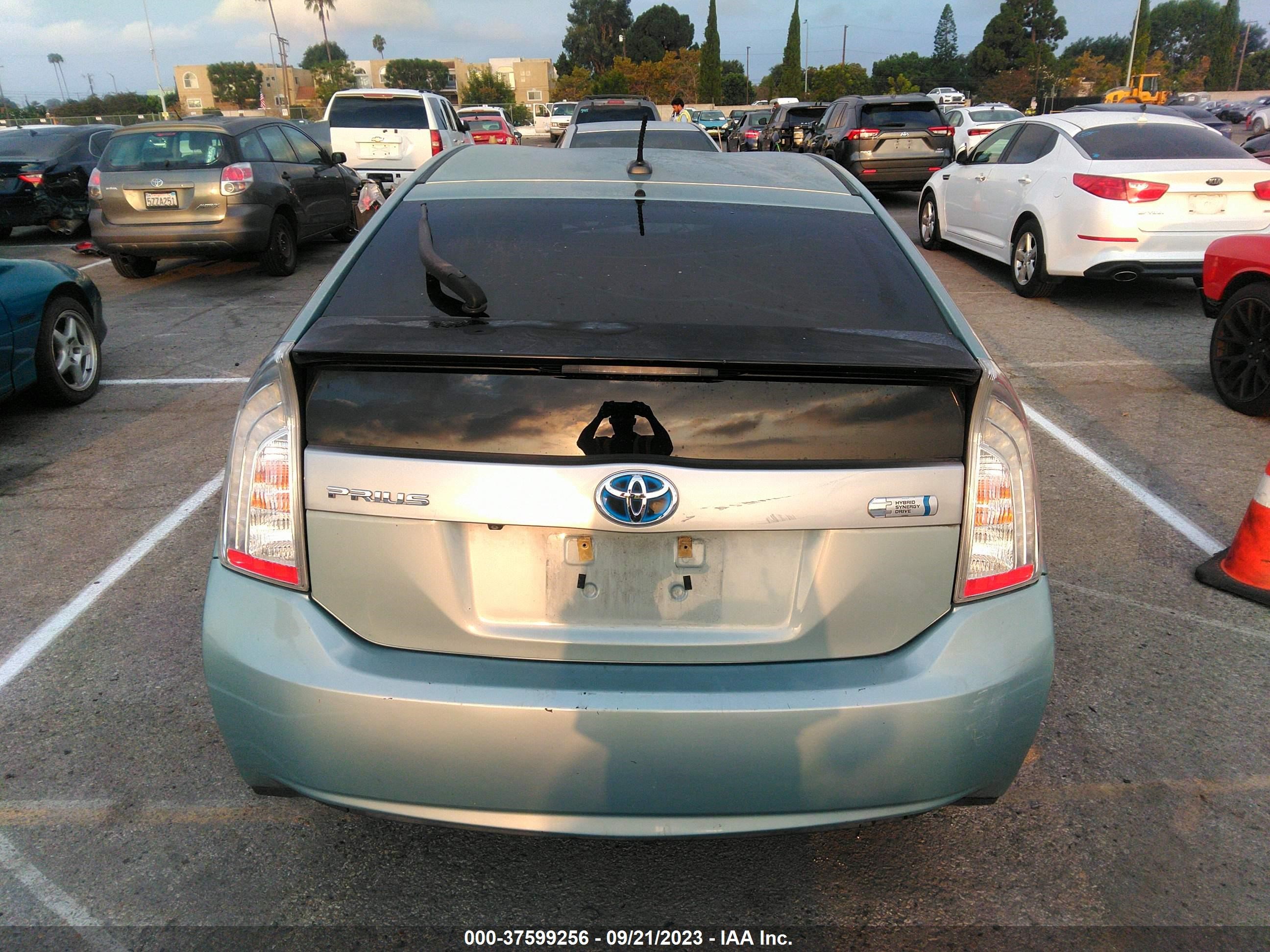 Photo 14 VIN: JTDKN3DP1E3051970 - TOYOTA PRIUS 