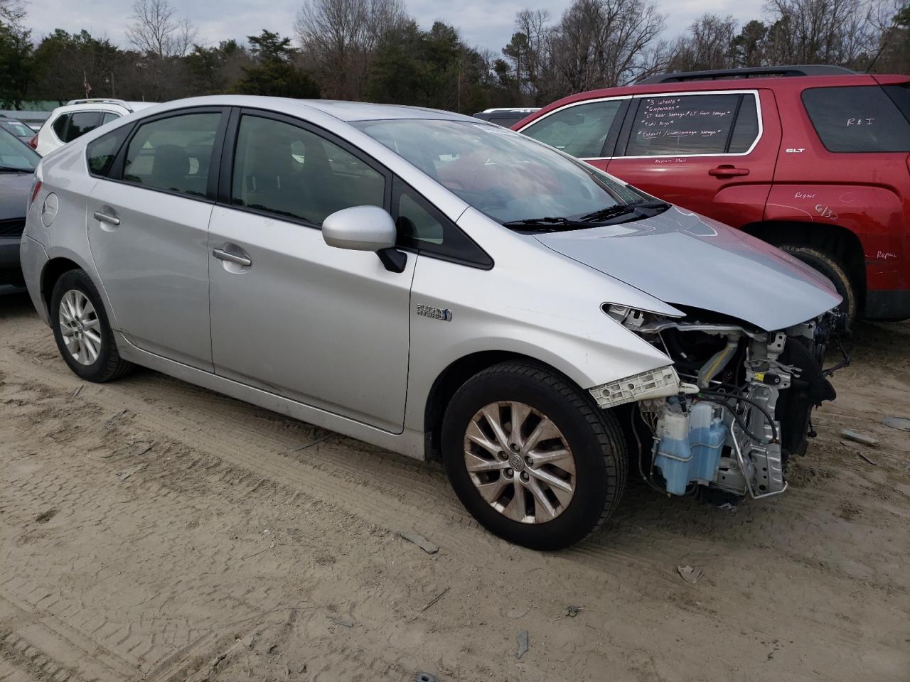 Photo 3 VIN: JTDKN3DP1F3066860 - TOYOTA PRIUS 