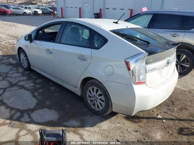 Photo 2 VIN: JTDKN3DP2E3055395 - TOYOTA PRIUS PLUG-IN 