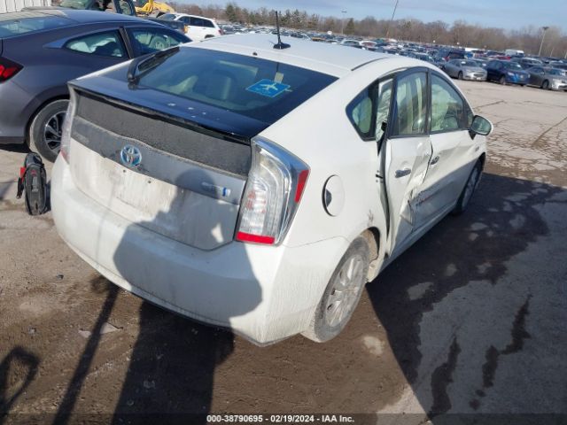 Photo 3 VIN: JTDKN3DP2E3055395 - TOYOTA PRIUS PLUG-IN 