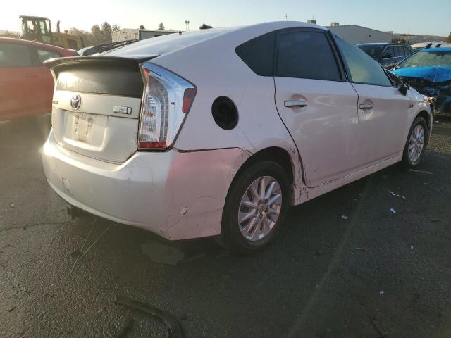 Photo 2 VIN: JTDKN3DP2E3060998 - TOYOTA PRIUS 