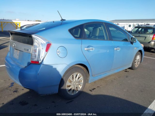 Photo 3 VIN: JTDKN3DP3C3018708 - TOYOTA PRIUS PLUG-IN 