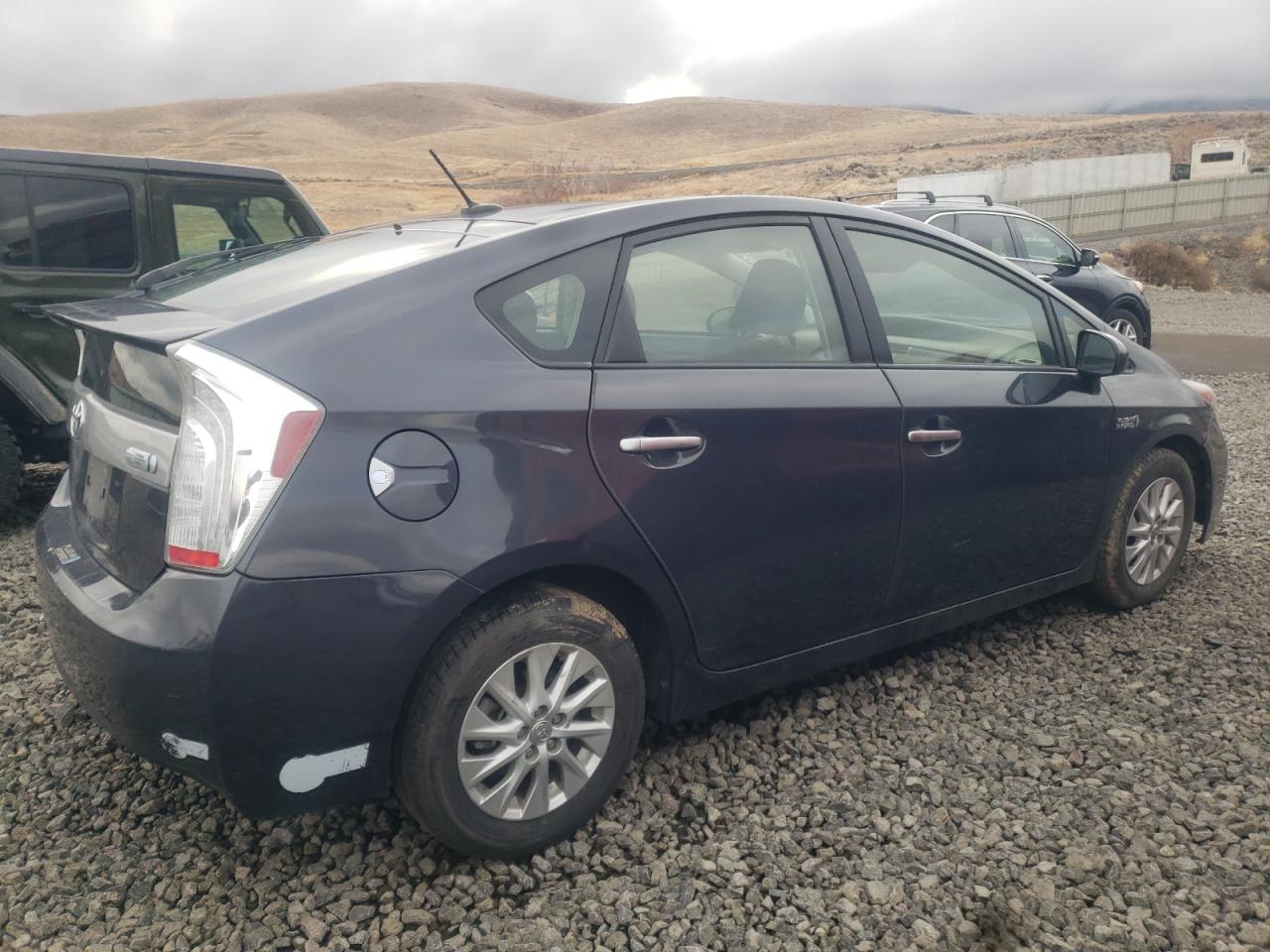 Photo 2 VIN: JTDKN3DP3D3034134 - TOYOTA PRIUS 