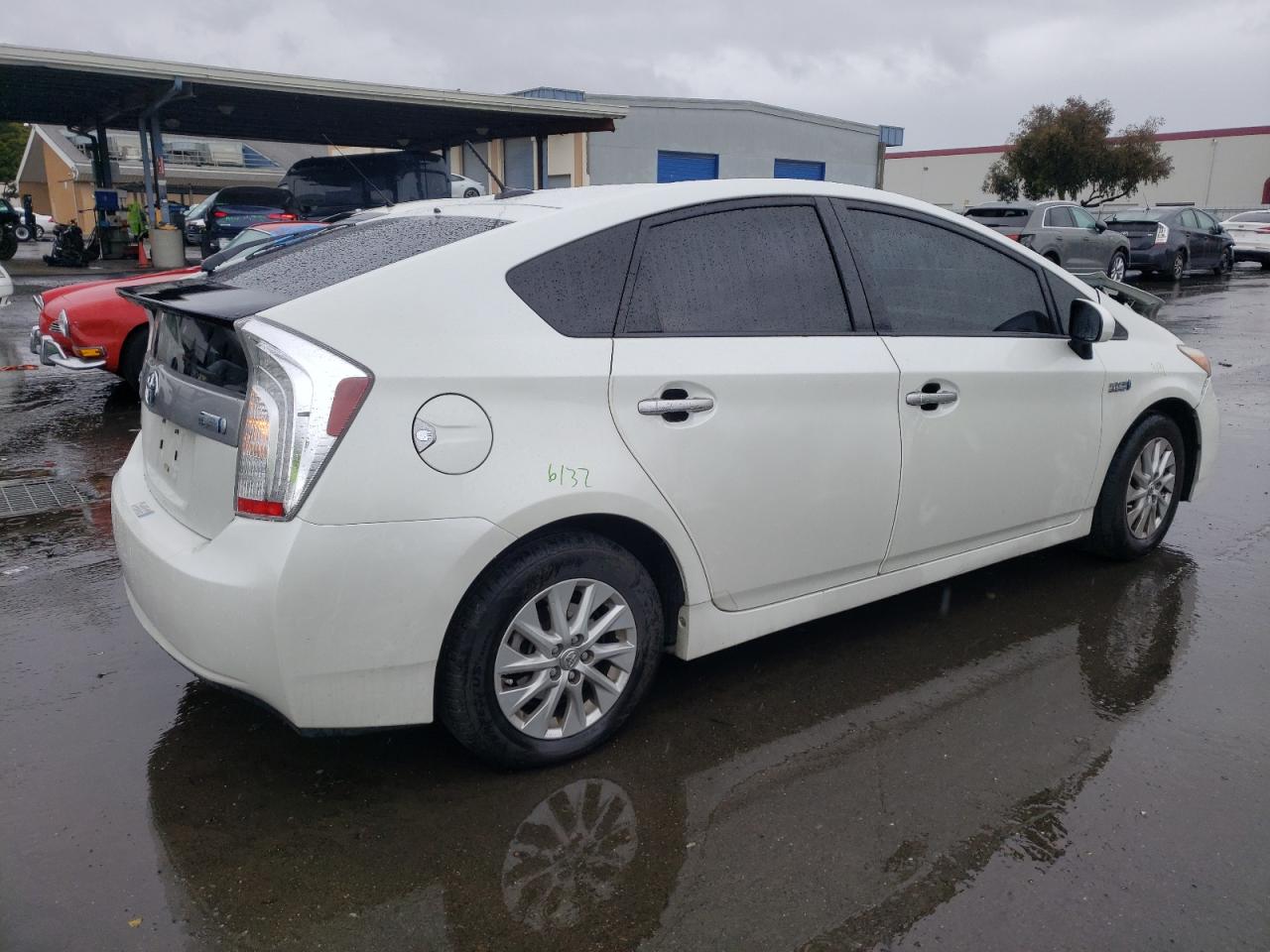 Photo 2 VIN: JTDKN3DP3E3060041 - TOYOTA PRIUS 