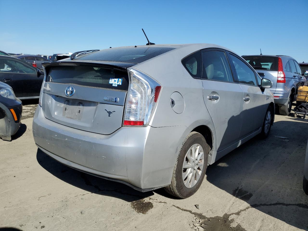 Photo 2 VIN: JTDKN3DP4F3068487 - TOYOTA PRIUS 