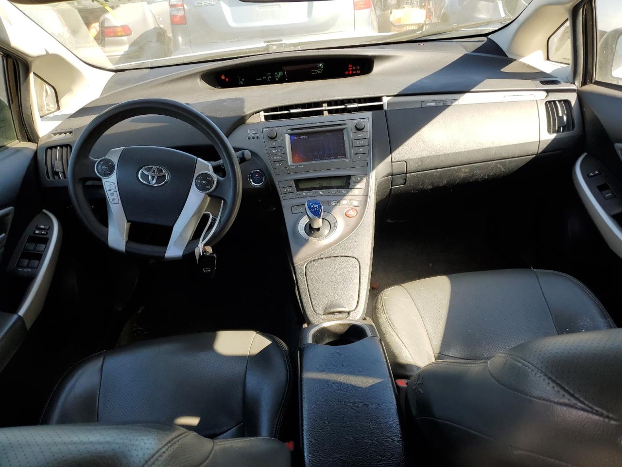 Photo 7 VIN: JTDKN3DP4F3068487 - TOYOTA PRIUS 