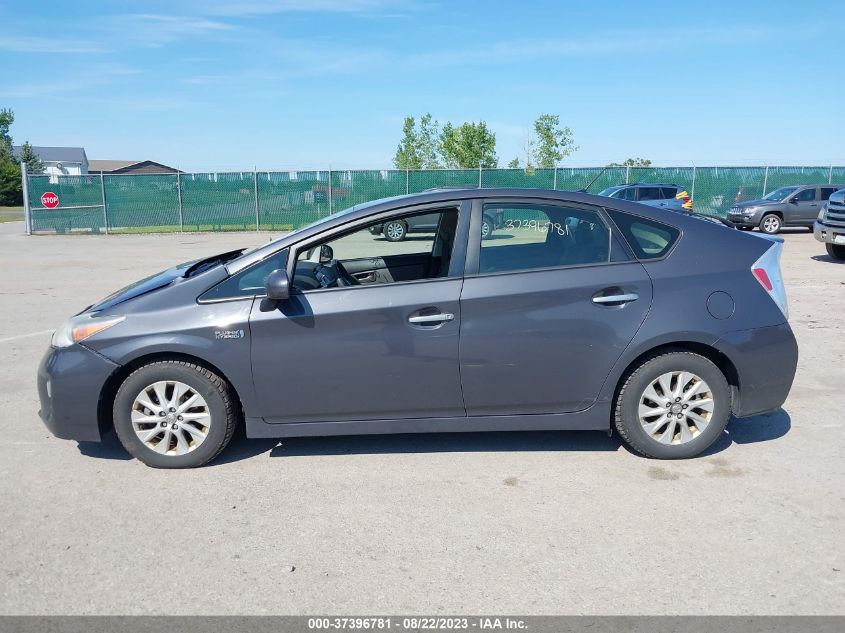 Photo 13 VIN: JTDKN3DP5C3027684 - TOYOTA PRIUS 