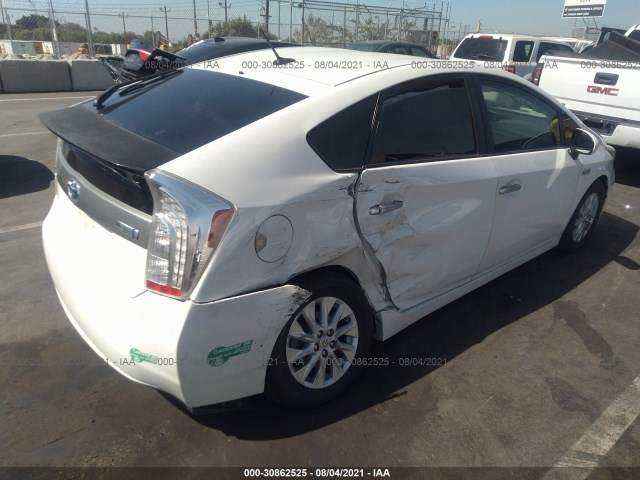 Photo 3 VIN: JTDKN3DP5D3045670 - TOYOTA PRIUS PLUG-IN 