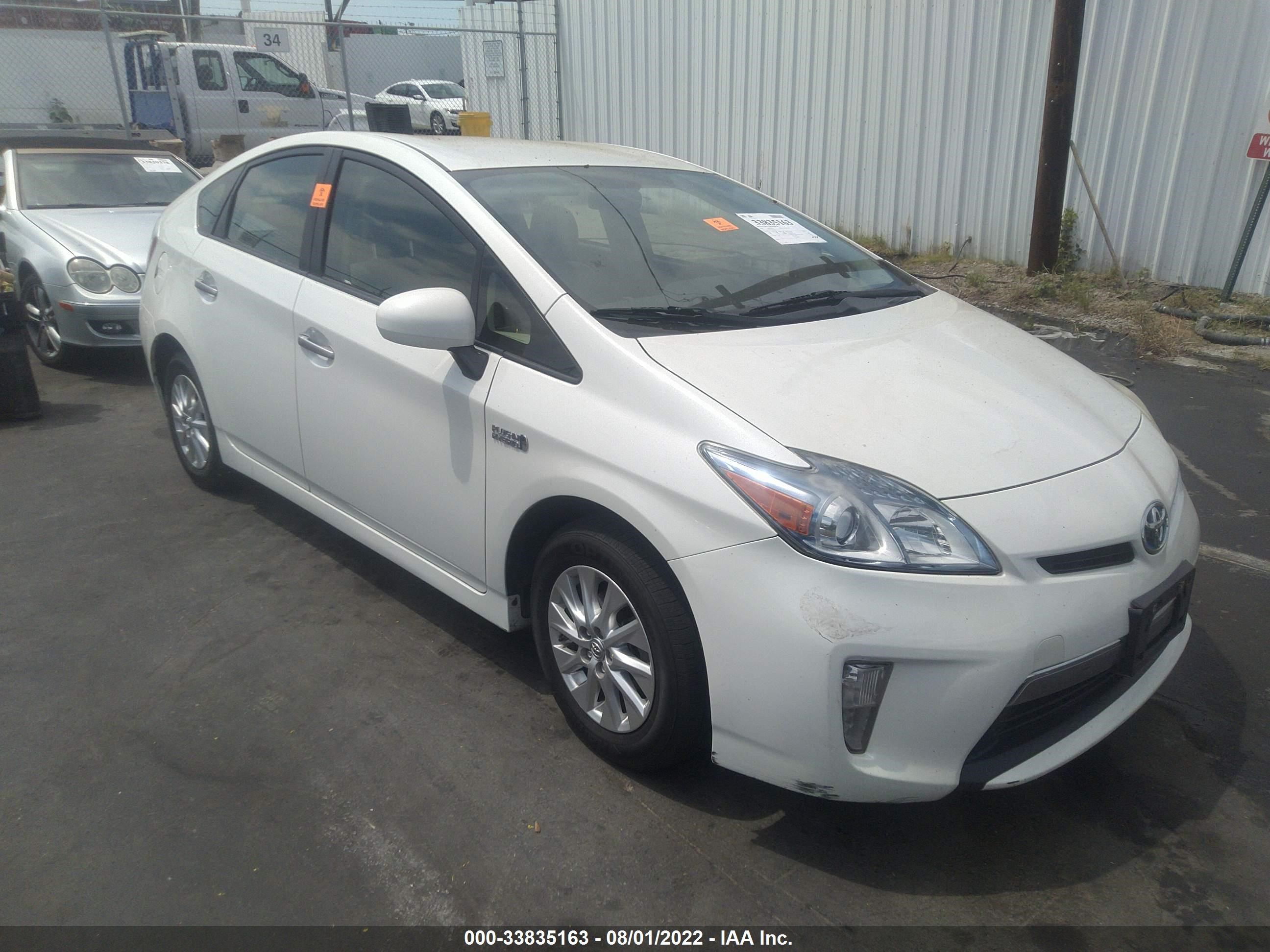 Photo 0 VIN: JTDKN3DP5F3071673 - TOYOTA PRIUS 