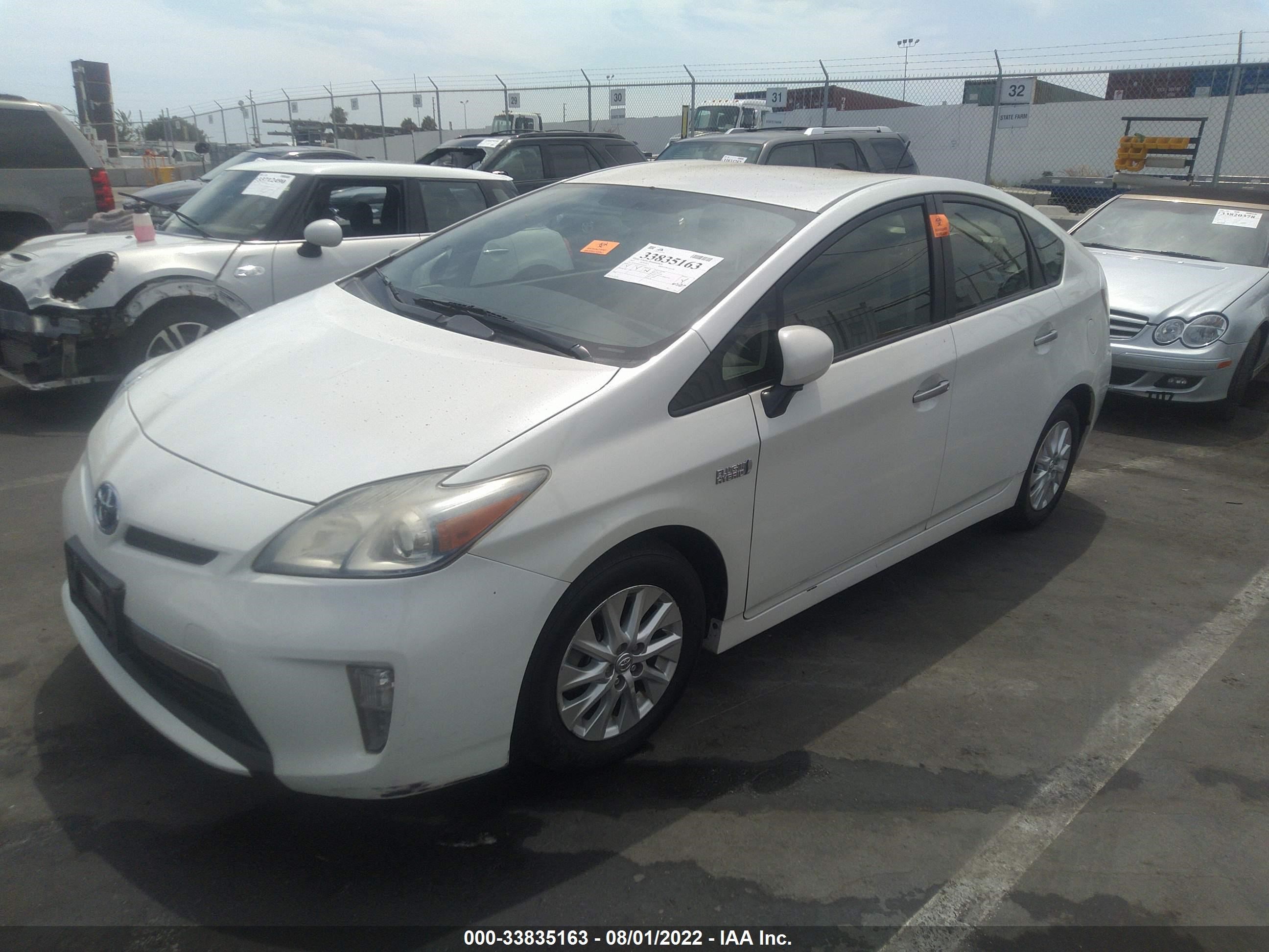 Photo 1 VIN: JTDKN3DP5F3071673 - TOYOTA PRIUS 