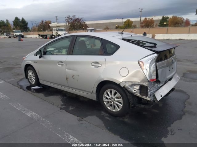 Photo 2 VIN: JTDKN3DP5F3073746 - TOYOTA PRIUS PLUG-IN 