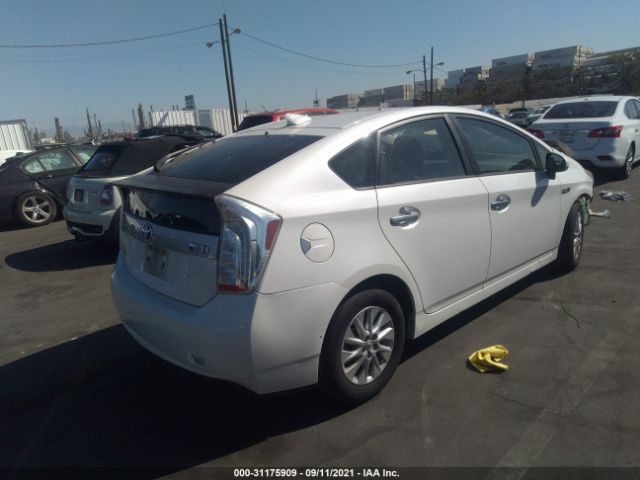 Photo 3 VIN: JTDKN3DP6D3044432 - TOYOTA PRIUS 