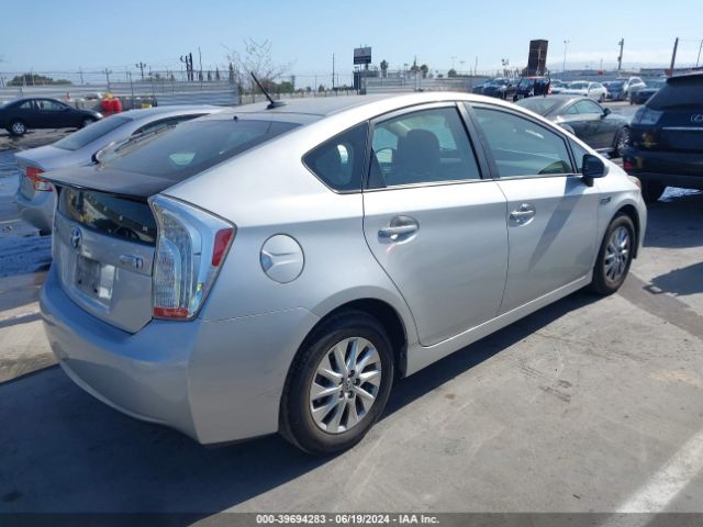 Photo 3 VIN: JTDKN3DP6E3063127 - TOYOTA PRIUS PLUG-IN 