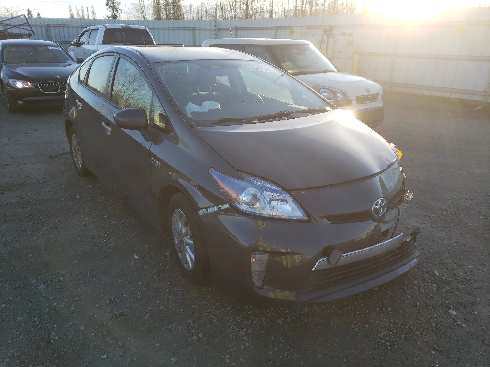 Photo 0 VIN: JTDKN3DP6F3073772 - TOYOTA PRIUS 