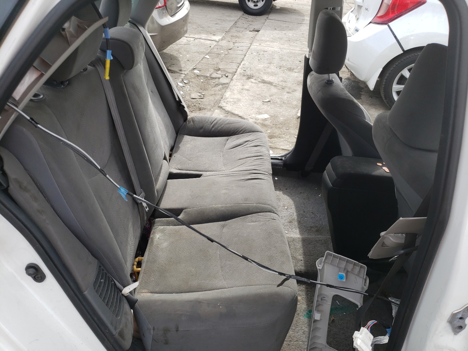 Photo 5 VIN: JTDKN3DP7C3025628 - TOYOTA PRIUS PLUG 