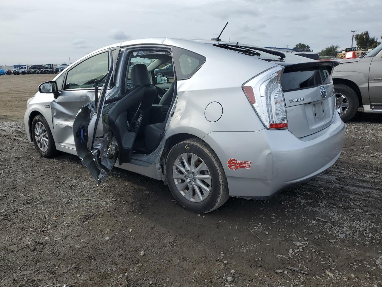 Photo 1 VIN: JTDKN3DP7F3067981 - TOYOTA PRIUS 