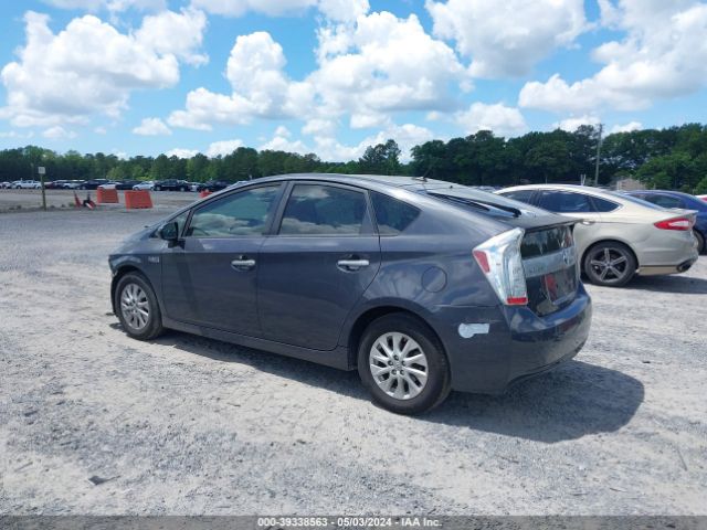 Photo 2 VIN: JTDKN3DP8D3039992 - TOYOTA PRIUS PLUG-IN 