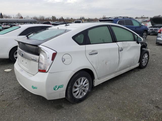 Photo 2 VIN: JTDKN3DP8D3045355 - TOYOTA PRIUS 