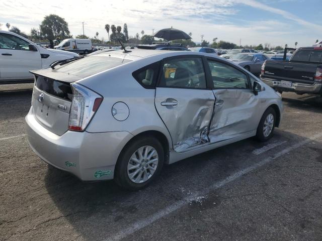 Photo 2 VIN: JTDKN3DP8E3052064 - TOYOTA PRIUS 