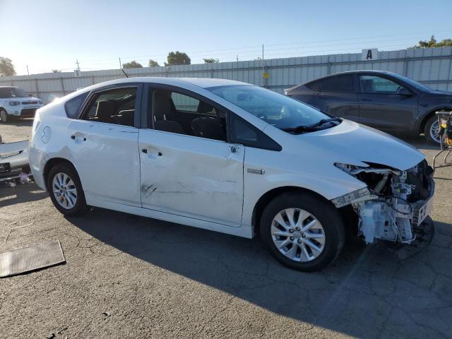 Photo 3 VIN: JTDKN3DP8E3058561 - TOYOTA PRIUS PLUG 