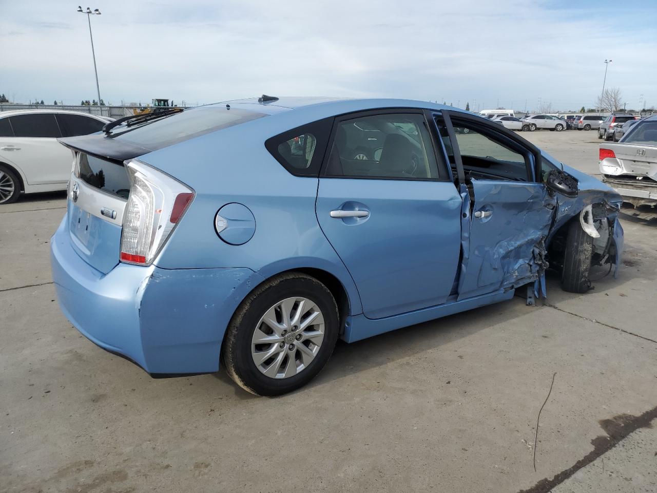 Photo 2 VIN: JTDKN3DP9C3024660 - TOYOTA PRIUS 