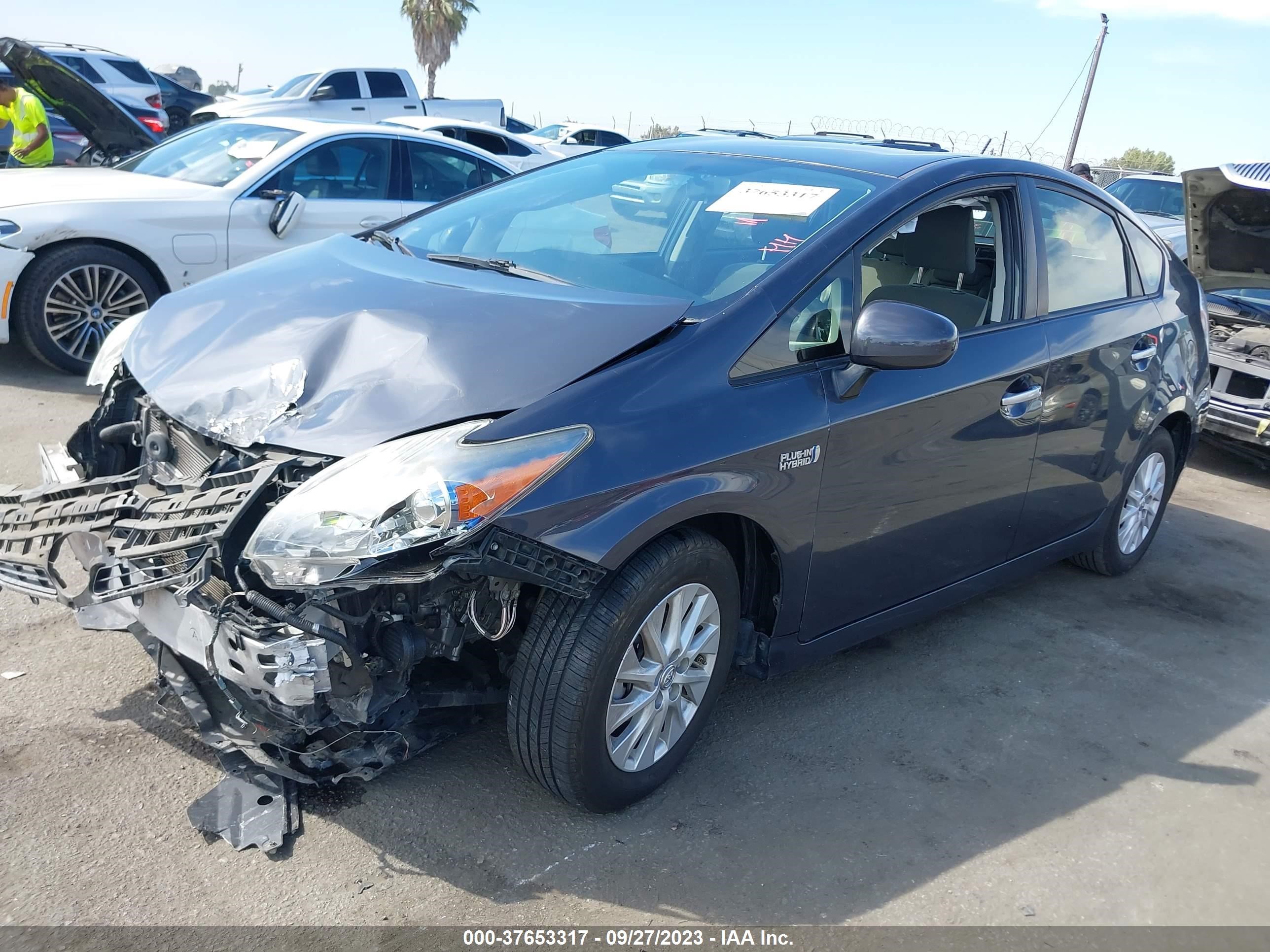 Photo 1 VIN: JTDKN3DP9D3045364 - TOYOTA PRIUS 