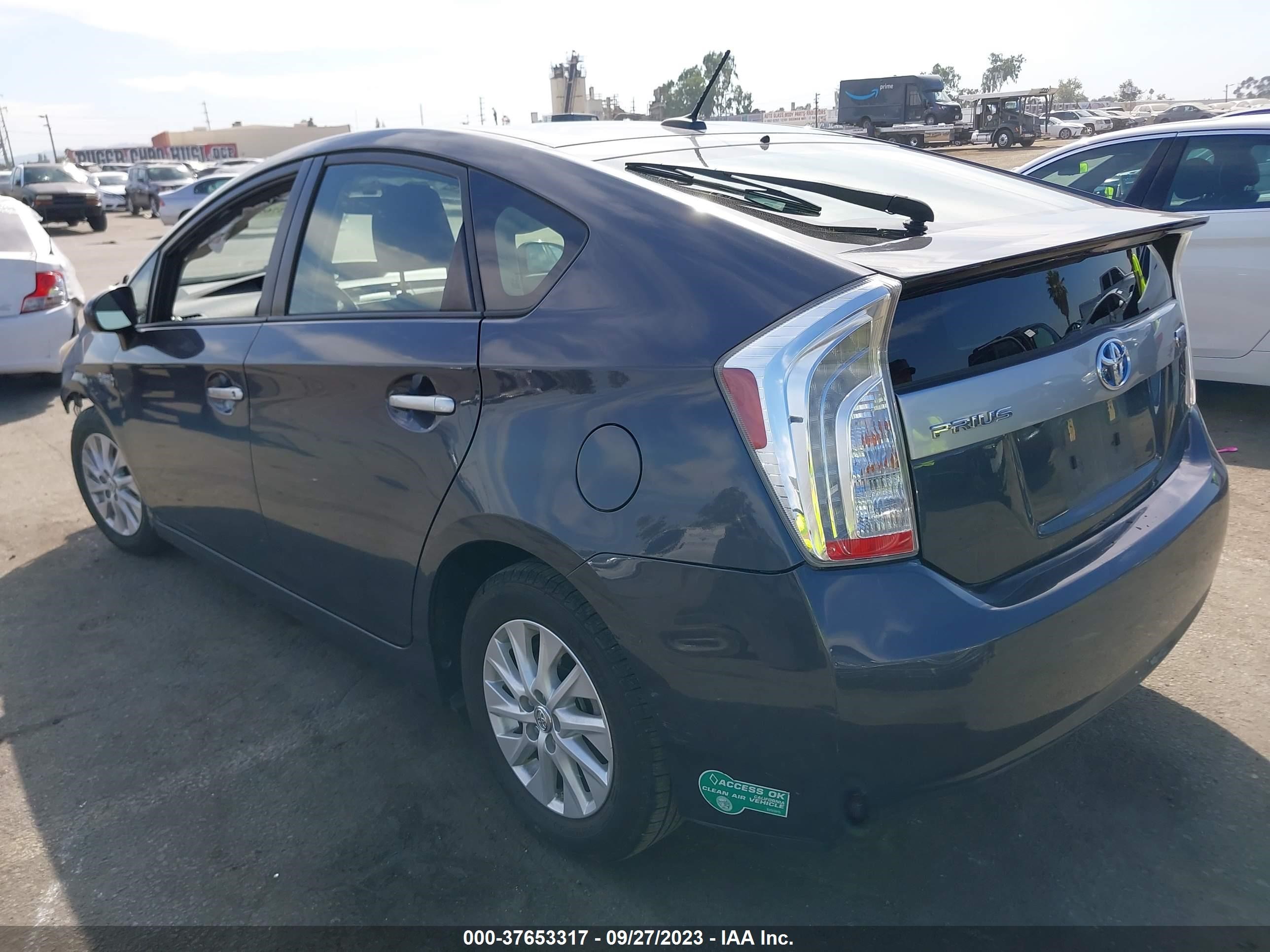 Photo 2 VIN: JTDKN3DP9D3045364 - TOYOTA PRIUS 