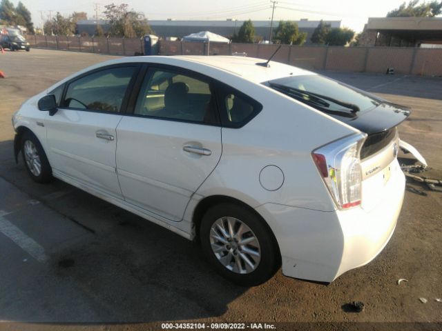 Photo 2 VIN: JTDKN3DP9F3068016 - TOYOTA PRIUS PLUG-IN 