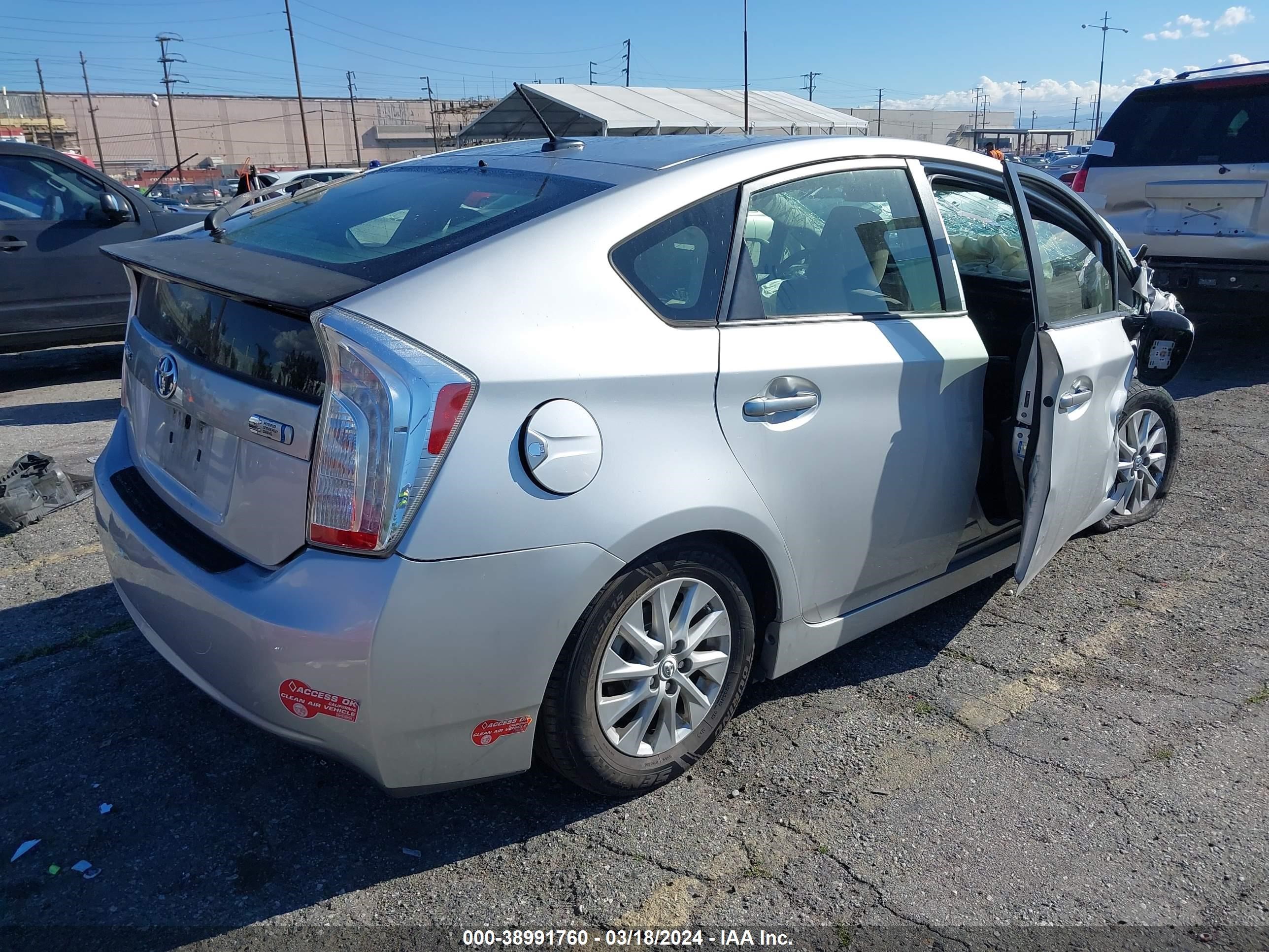 Photo 3 VIN: JTDKN3DPXC3016762 - TOYOTA PRIUS 