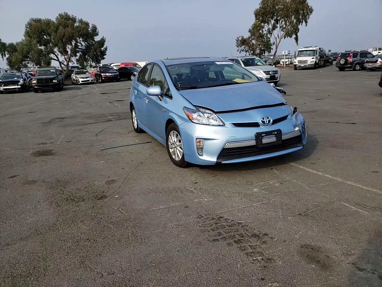 Photo 10 VIN: JTDKN3DPXC3021637 - TOYOTA PRIUS PLUG 